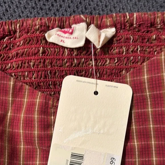 Levi's Red and Orange blouse perfect for pumpkin patch photos - Picture 2 of 5